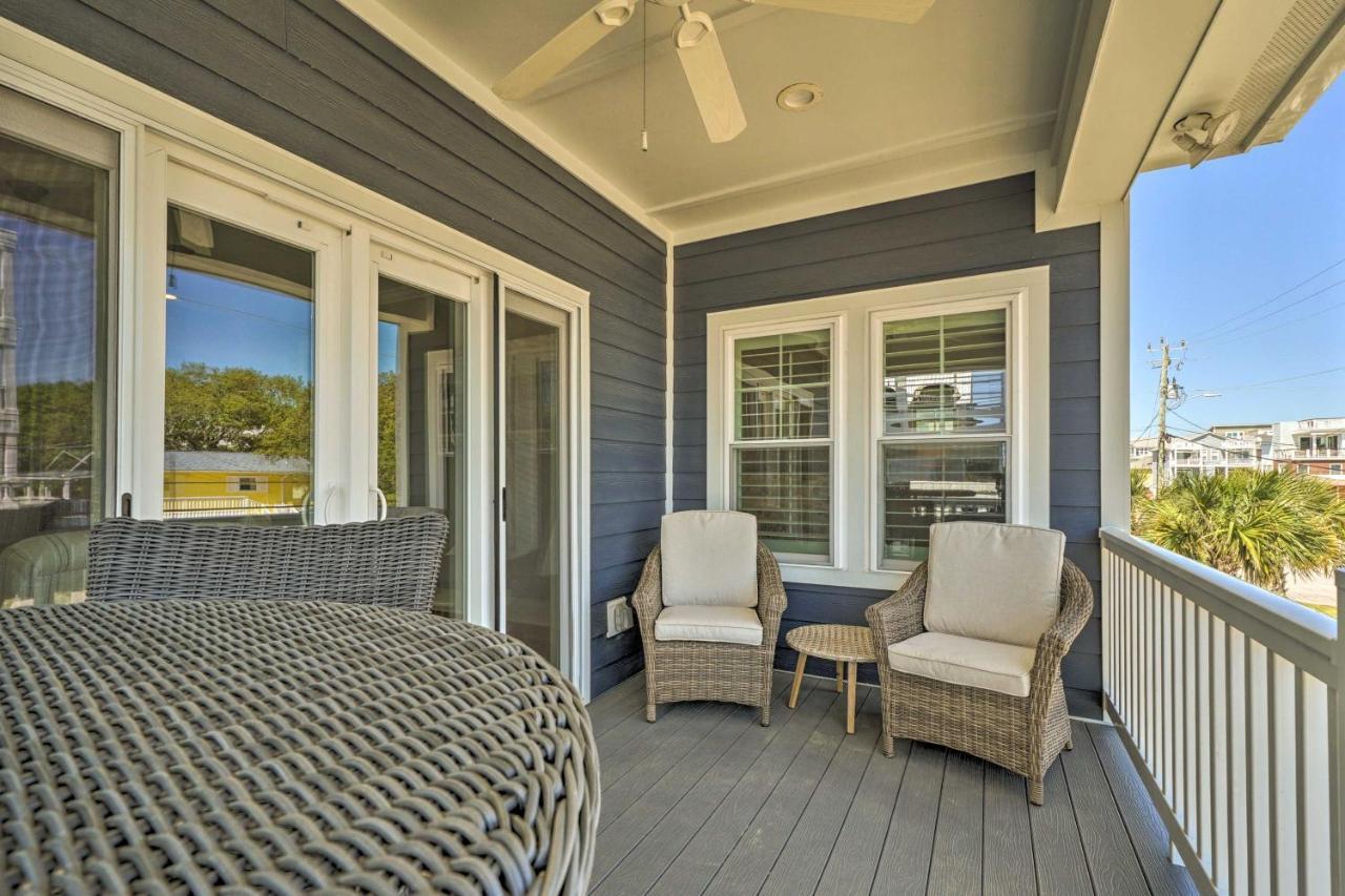 Bright Coastal Abode With Porch And Beach Access! カロライナビーチ エクステリア 写真